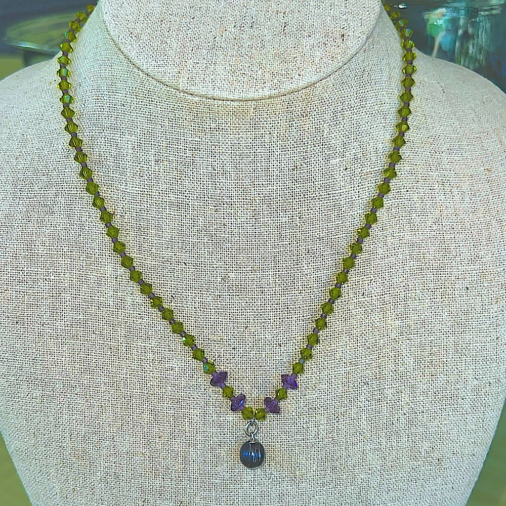Artisan Handmade Swarovski Dark Green Beaded Necklace w/ Dark Grey Pearl Dangle